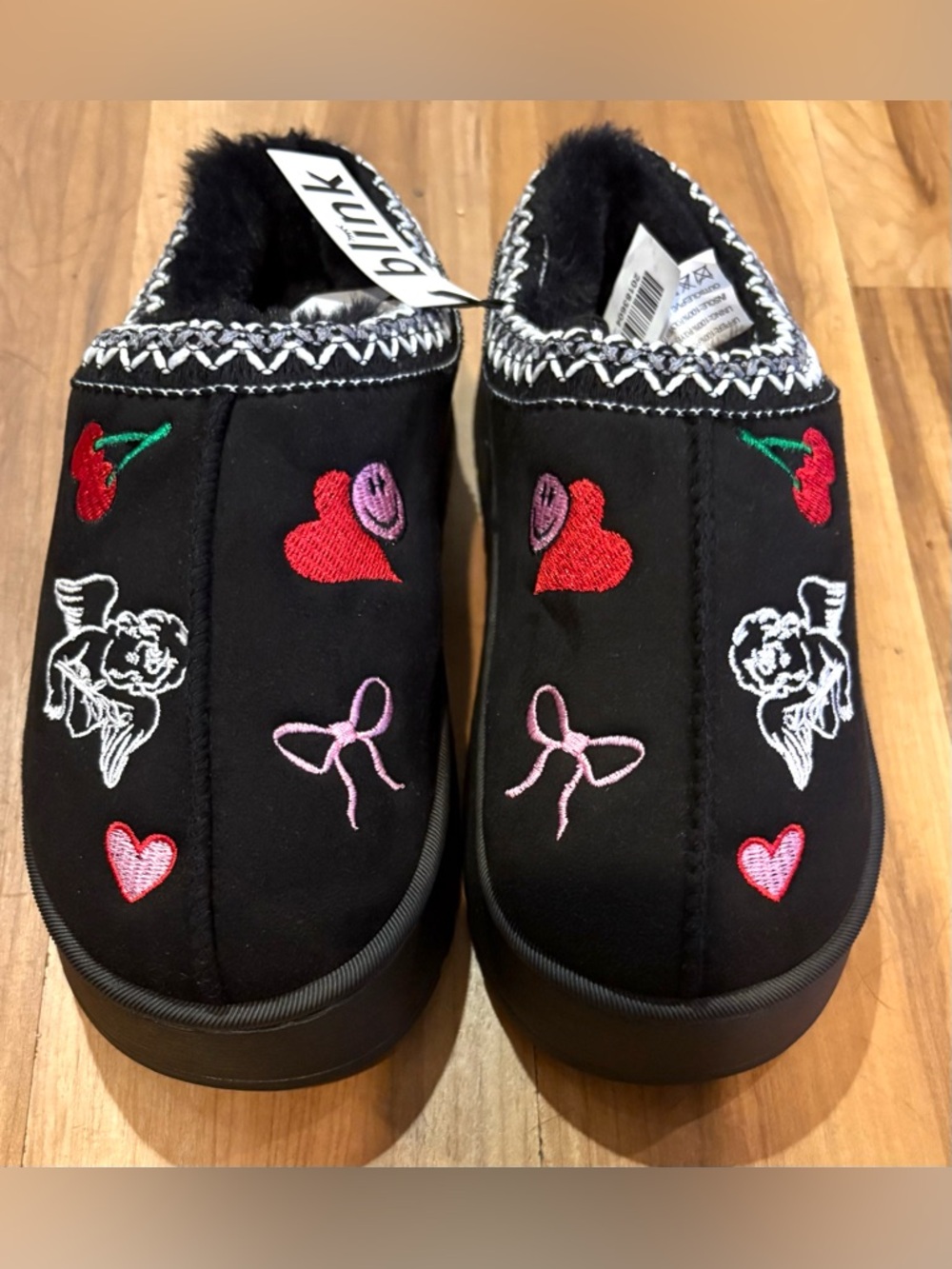 NWT Faux Fur Embroidered Platform Slippers with Cherry and Bows, Size 7-8